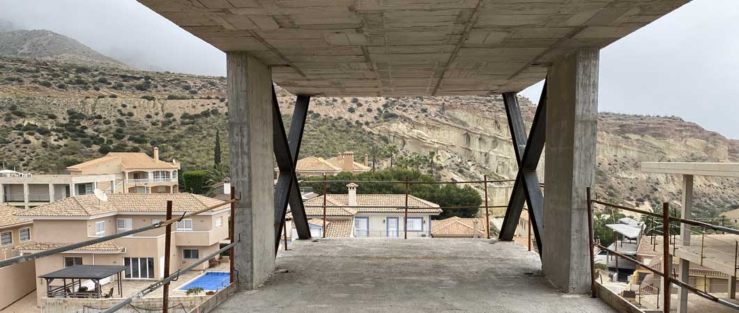 Voladizo de estructura hormigón armado